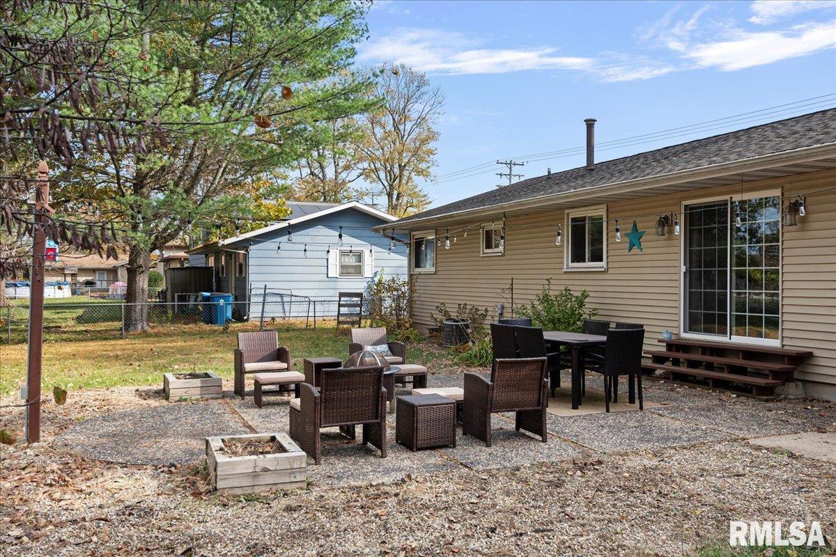 619 East Main Street Rochester, IL 62563 - Photo 43 of 54