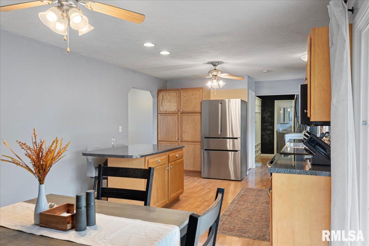 619 East Main Street Rochester, IL 62563 - Photo 10 of 54