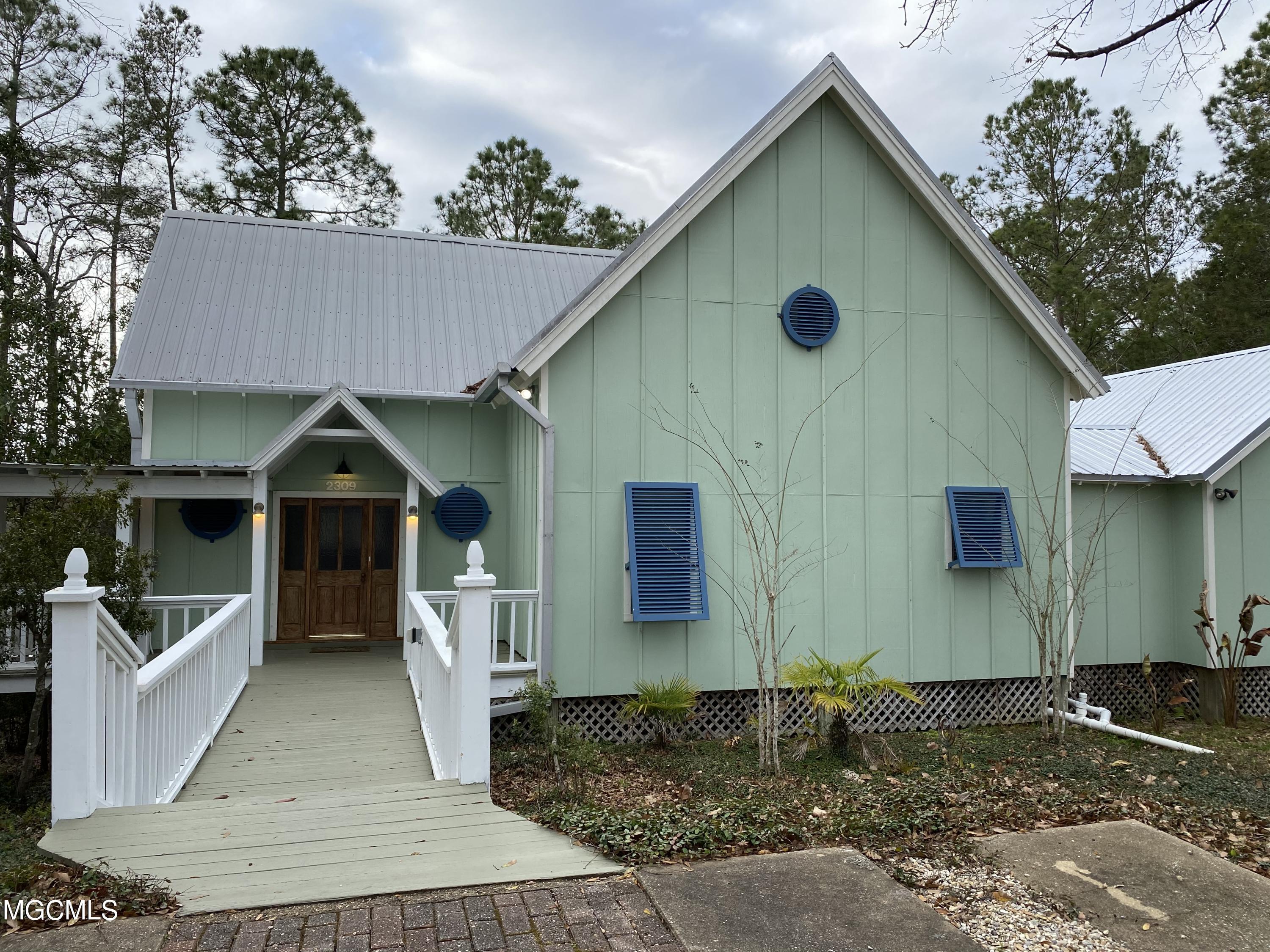 2309 Starfish Road Gautier, MS 39553 - Photo 1 of 71 C7F7CE4A-744A-43F9-8A85-99C8B87D4C82