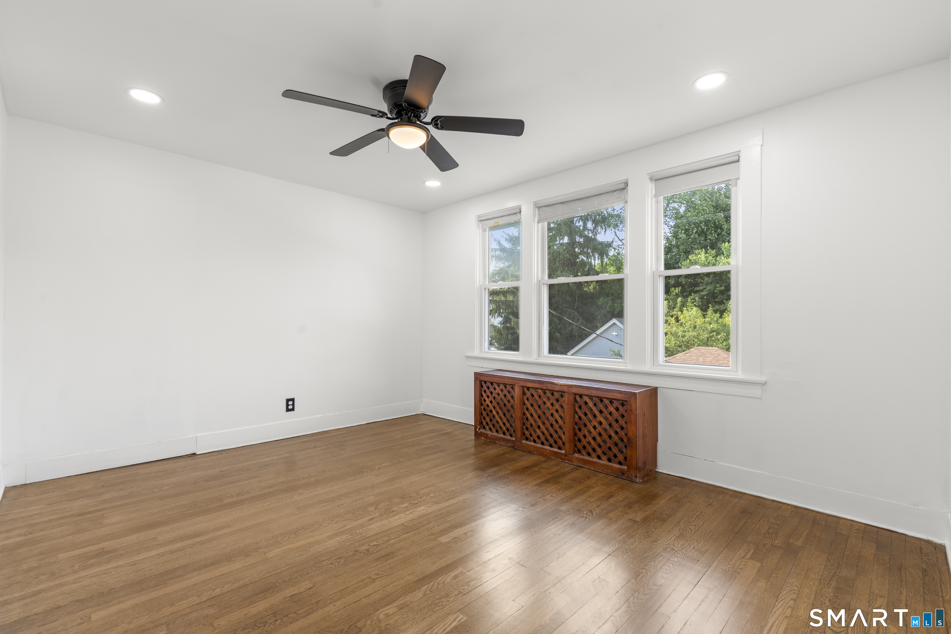 215 Stratford Road New Britain, CT 06053 - Photo 22 of 33