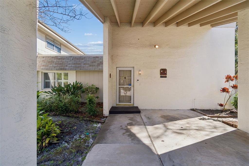 2618 Cedar View Court, Unit 95B Clearwater, FL 33761 - Photo 34 of 43 a front view of a house