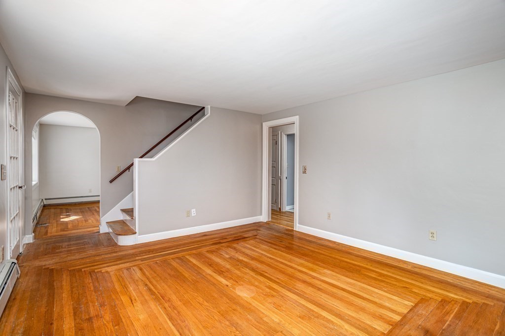 12 Middlesex Avenue Worcester, MA 01604 - Photo 11 of 36