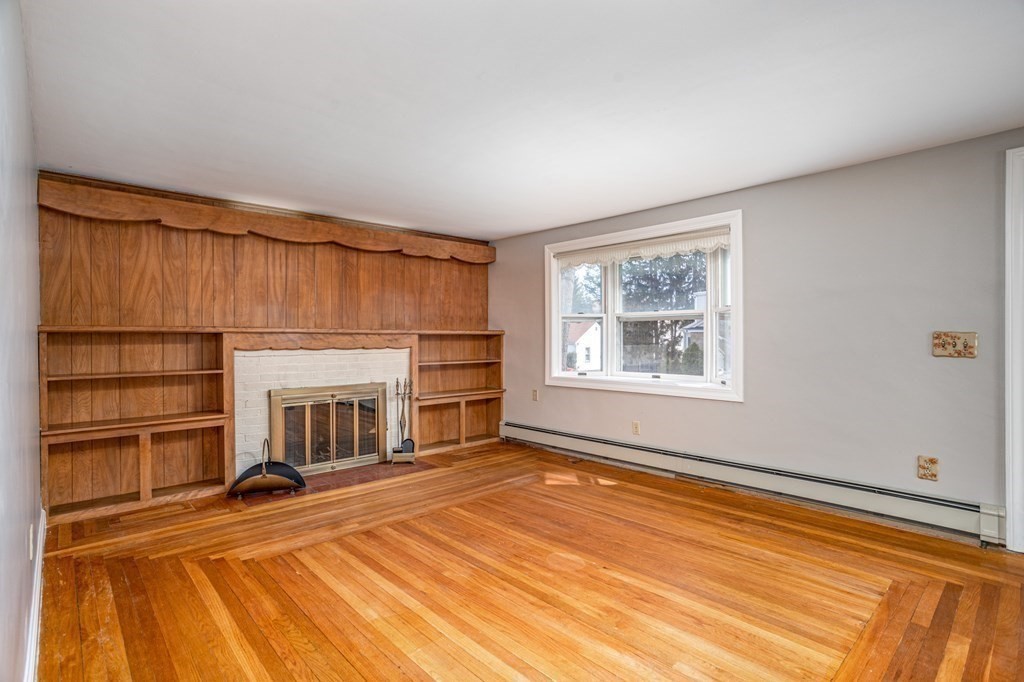 12 Middlesex Avenue Worcester, MA 01604 - Photo 14 of 36