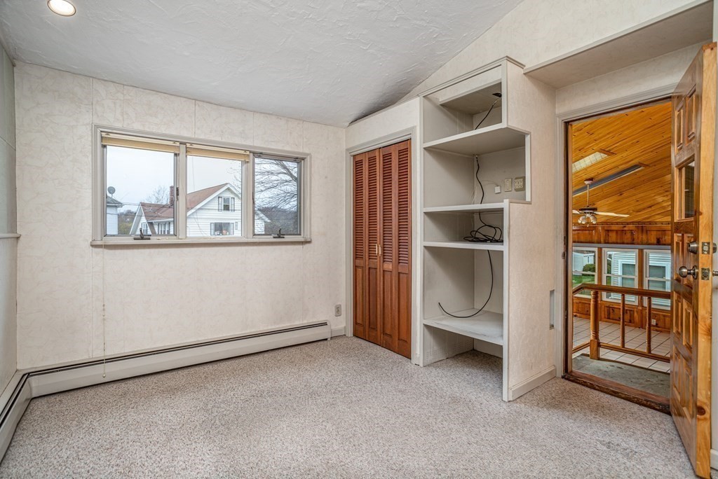 12 Middlesex Avenue Worcester, MA 01604 - Photo 21 of 36