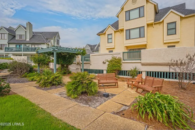 $700,000 | 608 Newhaven Court, Unit 608, Fripp Island, SC 29920