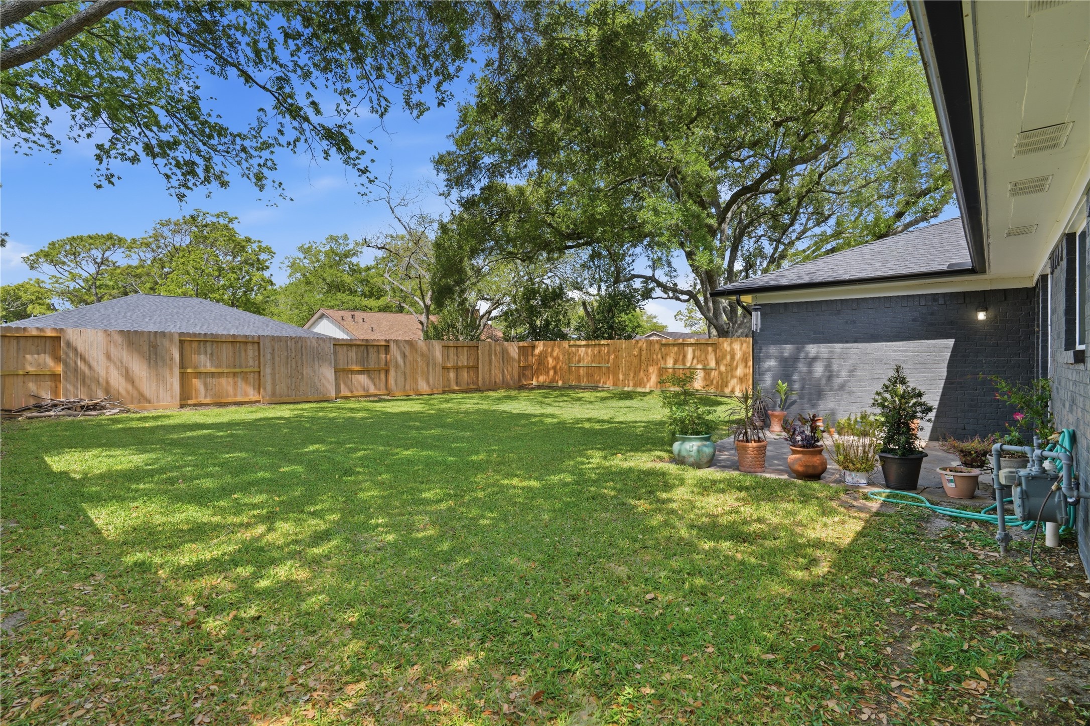 15614 Rill Lane Houston, TX 77062 - Photo 6 of 35 Another View of Large Backyard