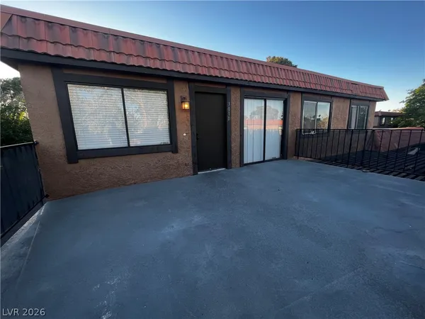 $1,395 | 301 Brookside Lane, Unit D, Las Vegas, NV 89107
