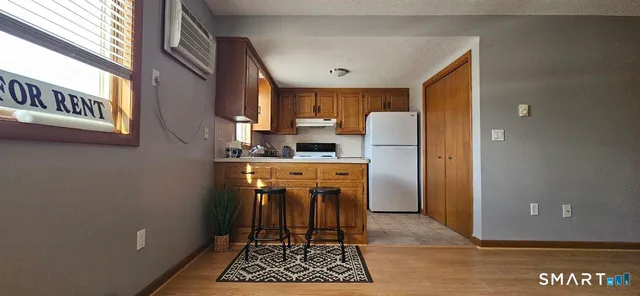 $1,350 | 482 East Street, Unit 16, Plainville, CT 06062