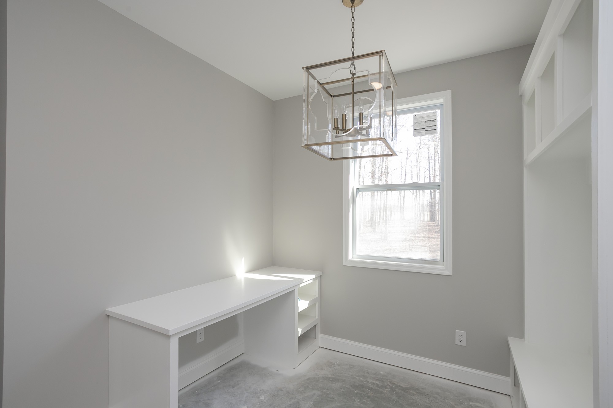 8015 Valley Road Nunnelly, TN 37137 - Photo 4 of 17 Gallery Image 4