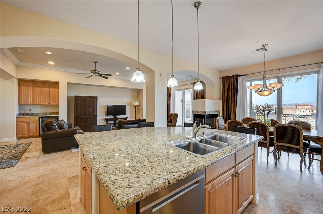 40 Luce Del Sole, Unit 3 Henderson, NV 89011 - Photo 22 of 60