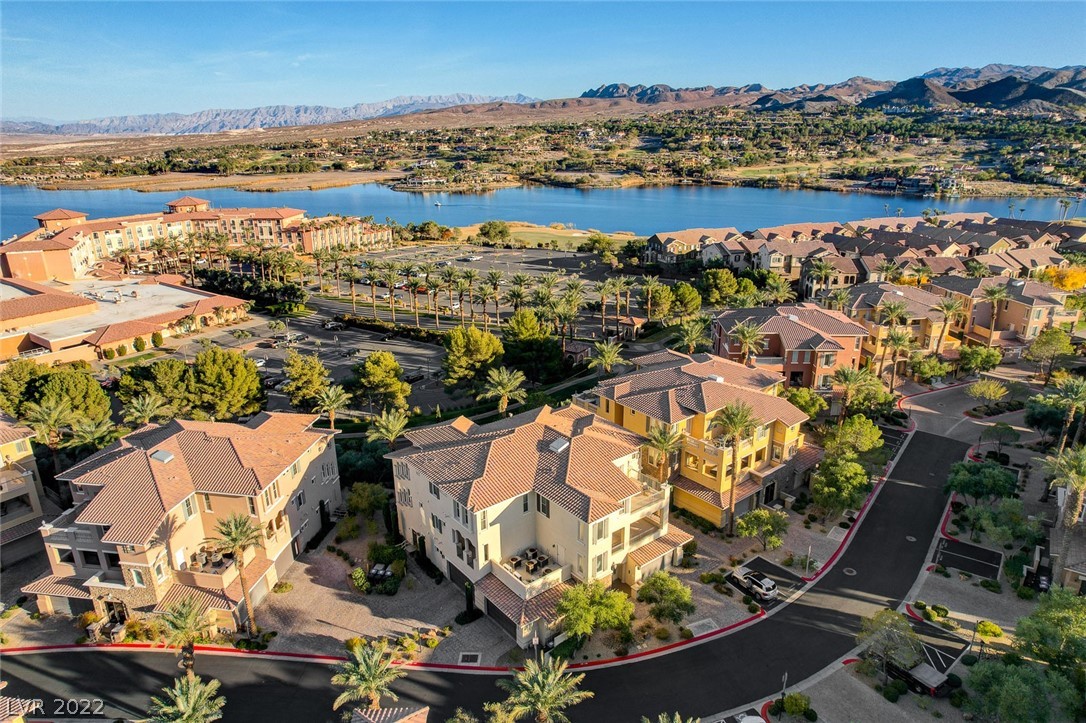 40 Luce Del Sole, Unit 3 Henderson, NV 89011 - Photo 5 of 60