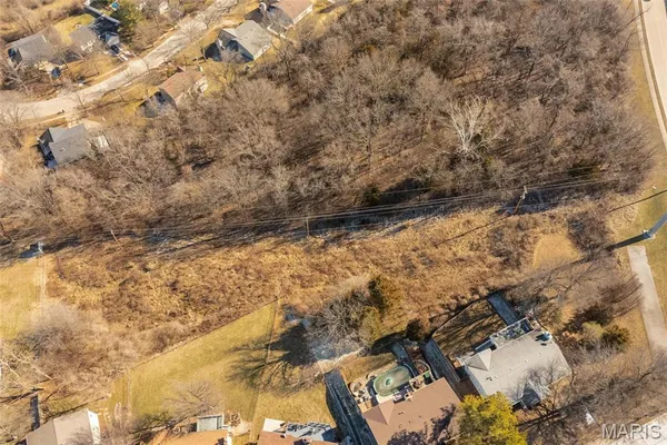 $940,000 | 514 Meramec Station Road, Ballwin, MO 63021