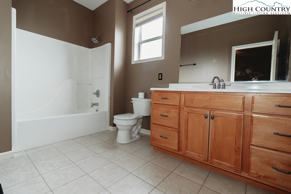 241 Ridgefield Road Boone, NC 28607 - Photo 12 of 35 Gallery Image 12