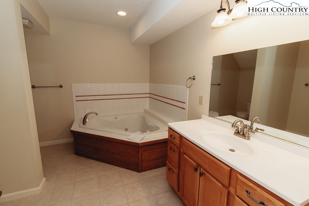 241 Ridgefield Road Boone, NC 28607 - Photo 24 of 35 Gallery Image 24