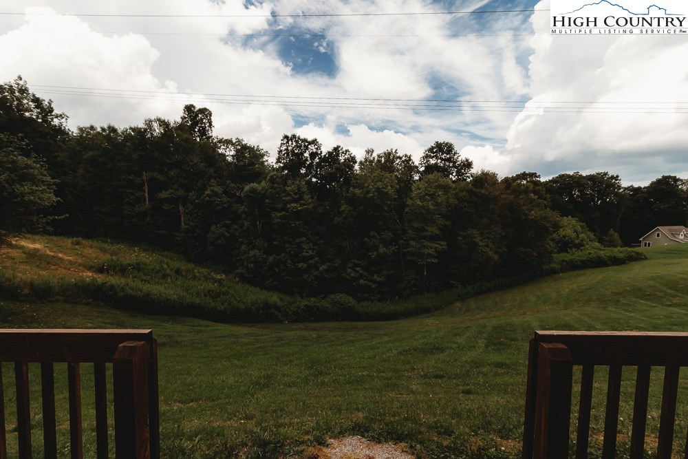241 Ridgefield Road Boone, NC 28607 - Photo 28 of 35 Gallery Image 28
