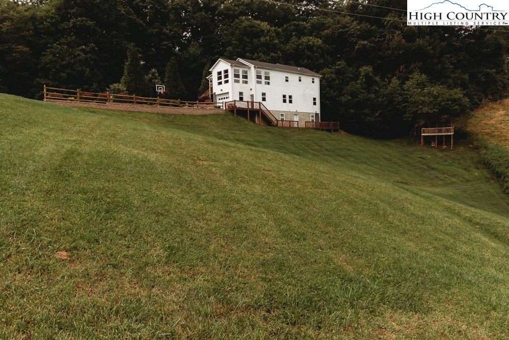 241 Ridgefield Road Boone, NC 28607 - Photo 33 of 35 Gallery Image 33