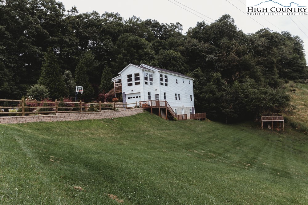 241 Ridgefield Road Boone, NC 28607 - Photo 34 of 35 Gallery Image 34