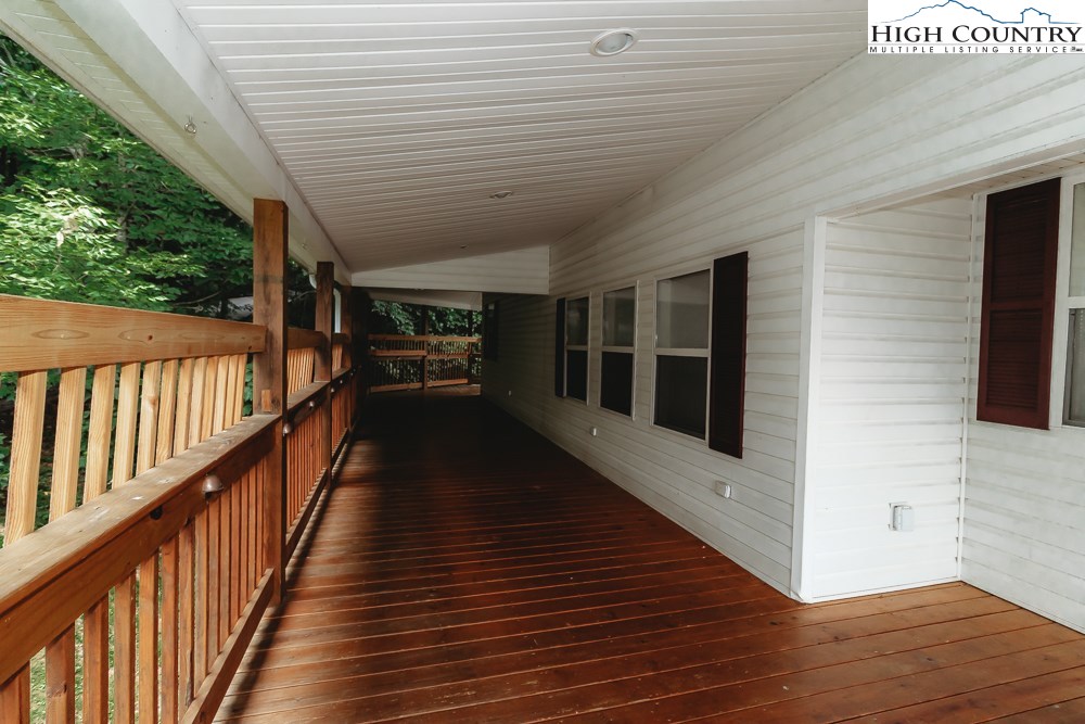 241 Ridgefield Road Boone, NC 28607 - Photo 4 of 35 Gallery Image 4