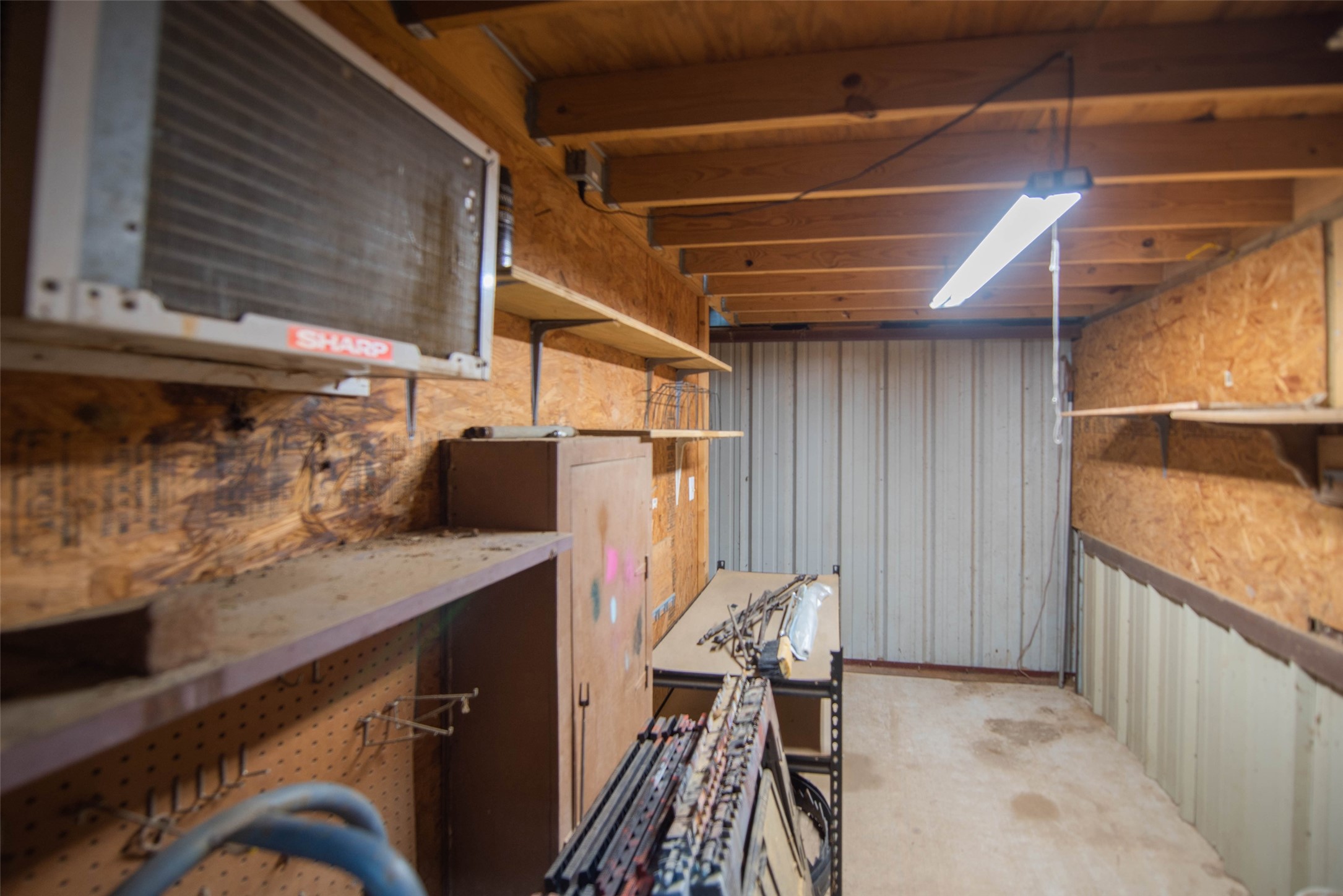 32315 Grove Park Road Waller, TX 77484 - Photo 37 of 40 Barn includes 3 horse stalls and tack room
