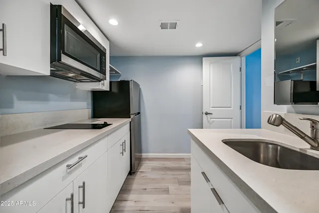 $699 | 3025 North 32nd Street, Unit 45, Phoenix, AZ 85018