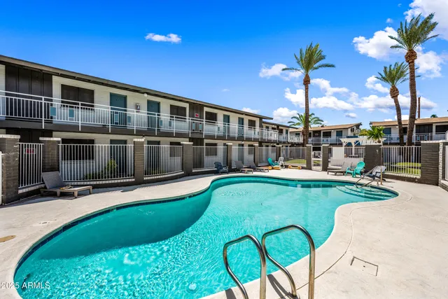 $699 | 3025 North 32nd Street, Unit 45, Phoenix, AZ 85018