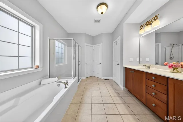 $600,000 | 538 Triton Wy Drive, Ballwin, MO 63011