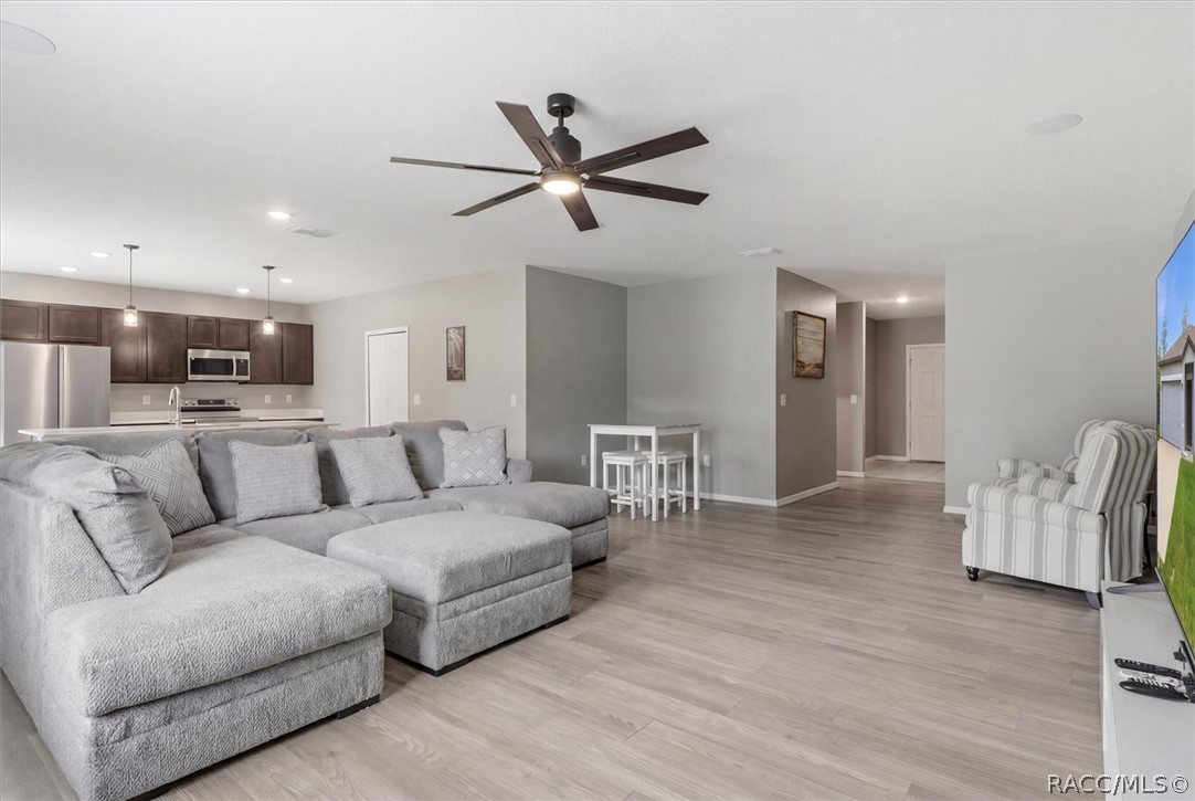 16125 Magpie Road Weeki Wachee, FL 34614 - Photo 14 of 49