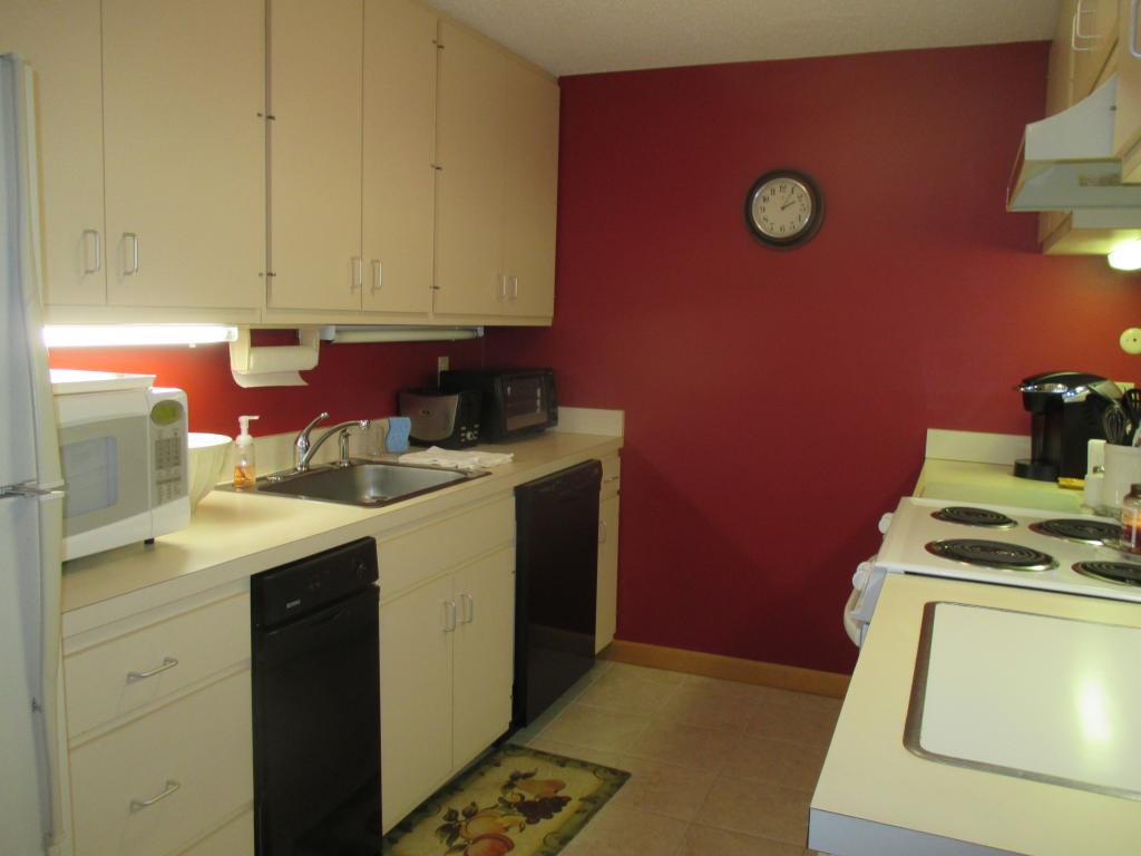 12 Hillside Way, Unit B3 Waterville Valley, NH 03215 - Photo 10 of 30 Gallery Image 10
