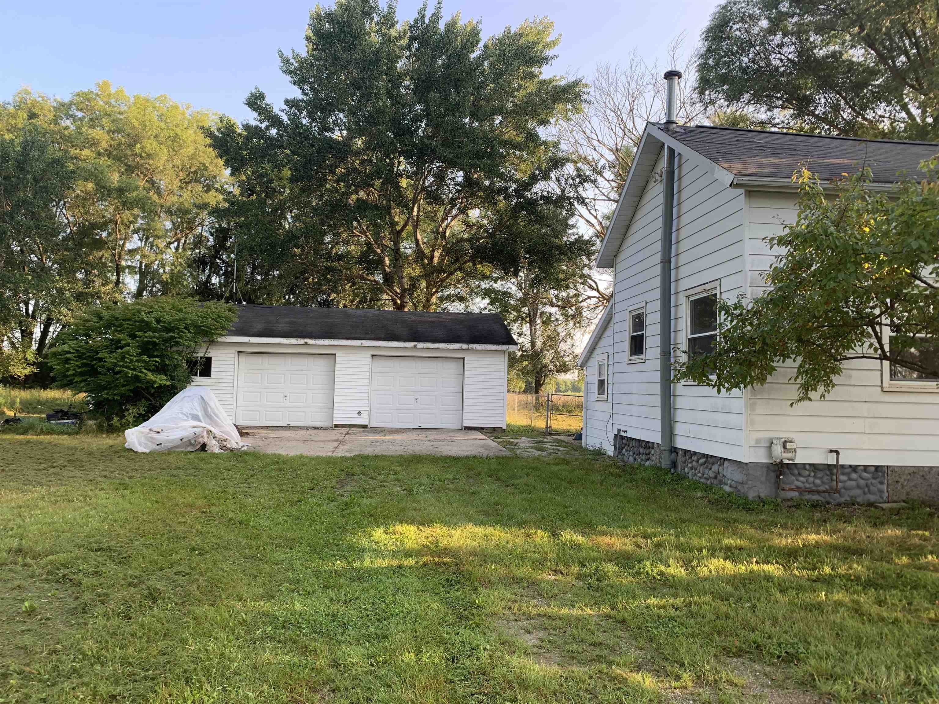 11530 West St Charles Road Sumner, MI 48889 - Photo 2 of 11