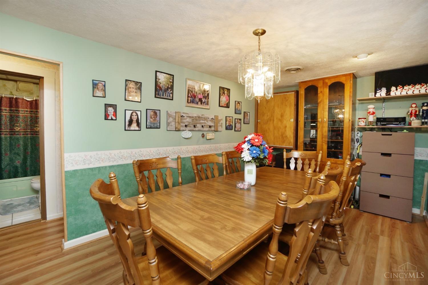 7261 Pippin Road Cincinnati, OH 45239 - Photo 9 of 33 Gallery Image 9