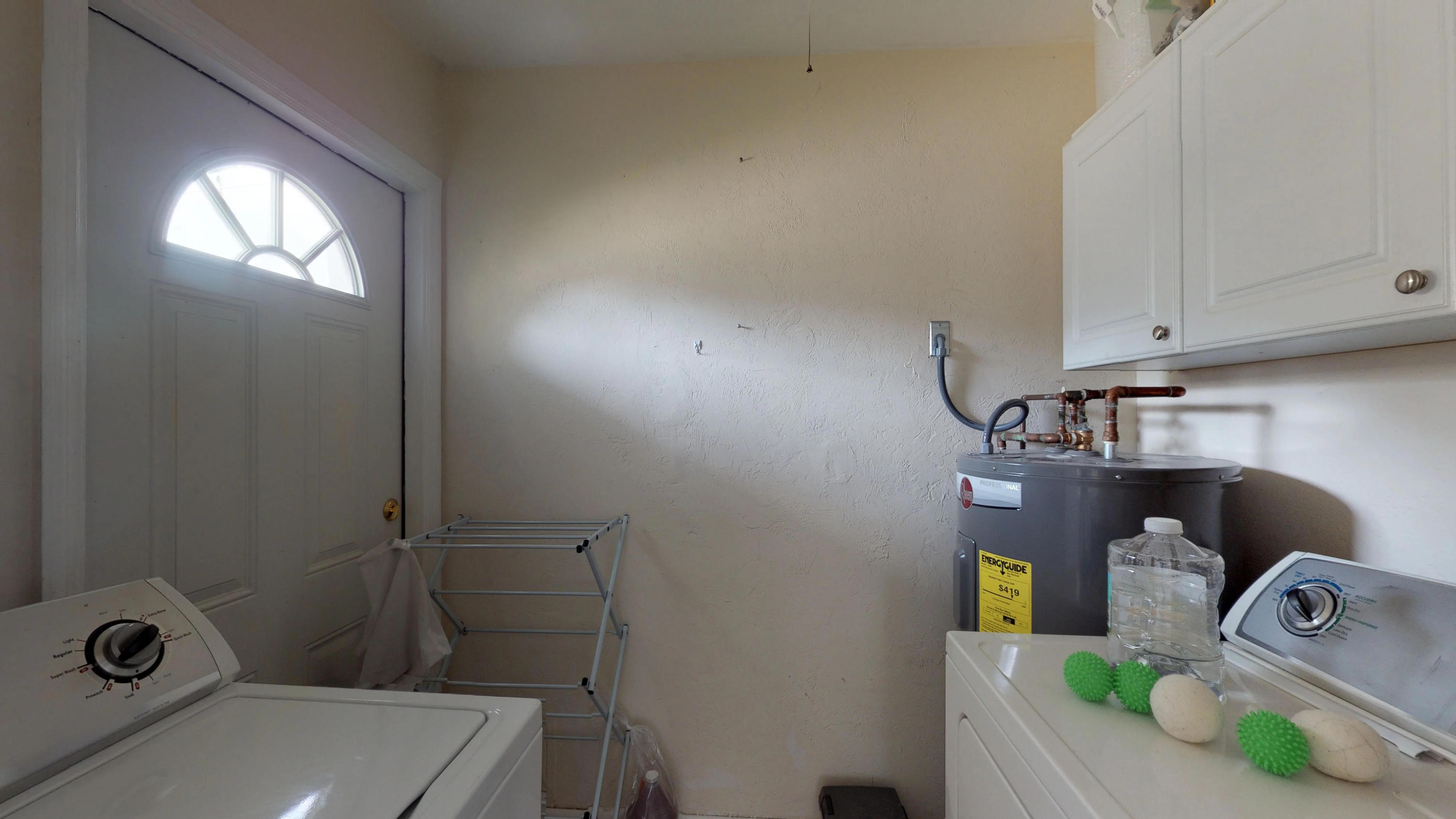 5885 Williamson Road Jupiter, FL 33458 - Photo 11 of 17 LAUNDRY