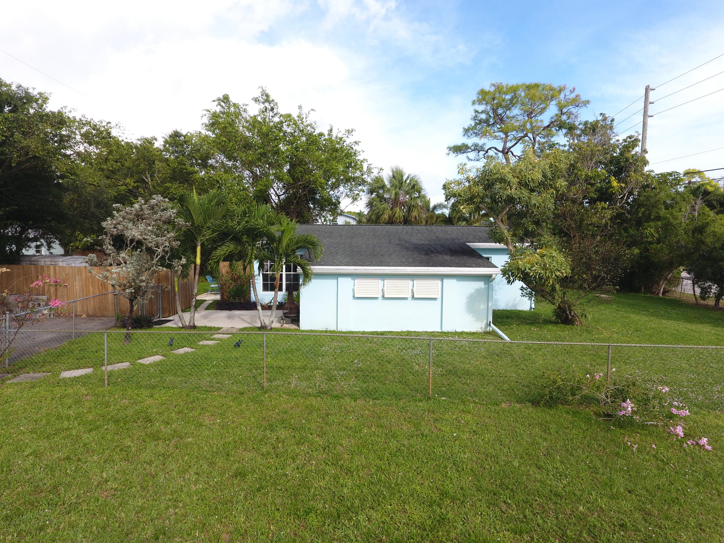 5885 Williamson Road Jupiter, FL 33458 - Photo 3 of 17 YARD