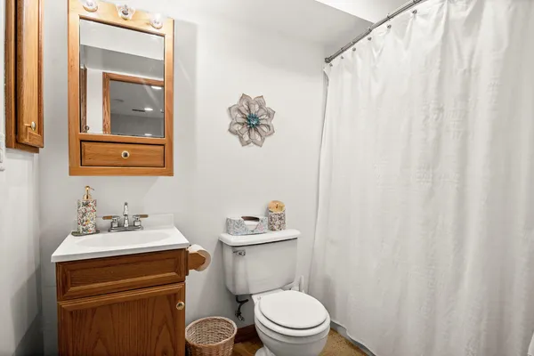 $239,900 | 3805 South Pointe Drive, Unit F, DeKalb, IL 60115