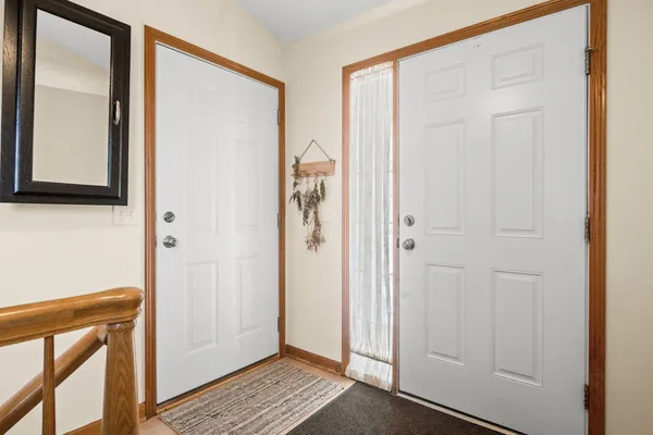 $239,900 | 3805 South Pointe Drive, Unit F, DeKalb, IL 60115