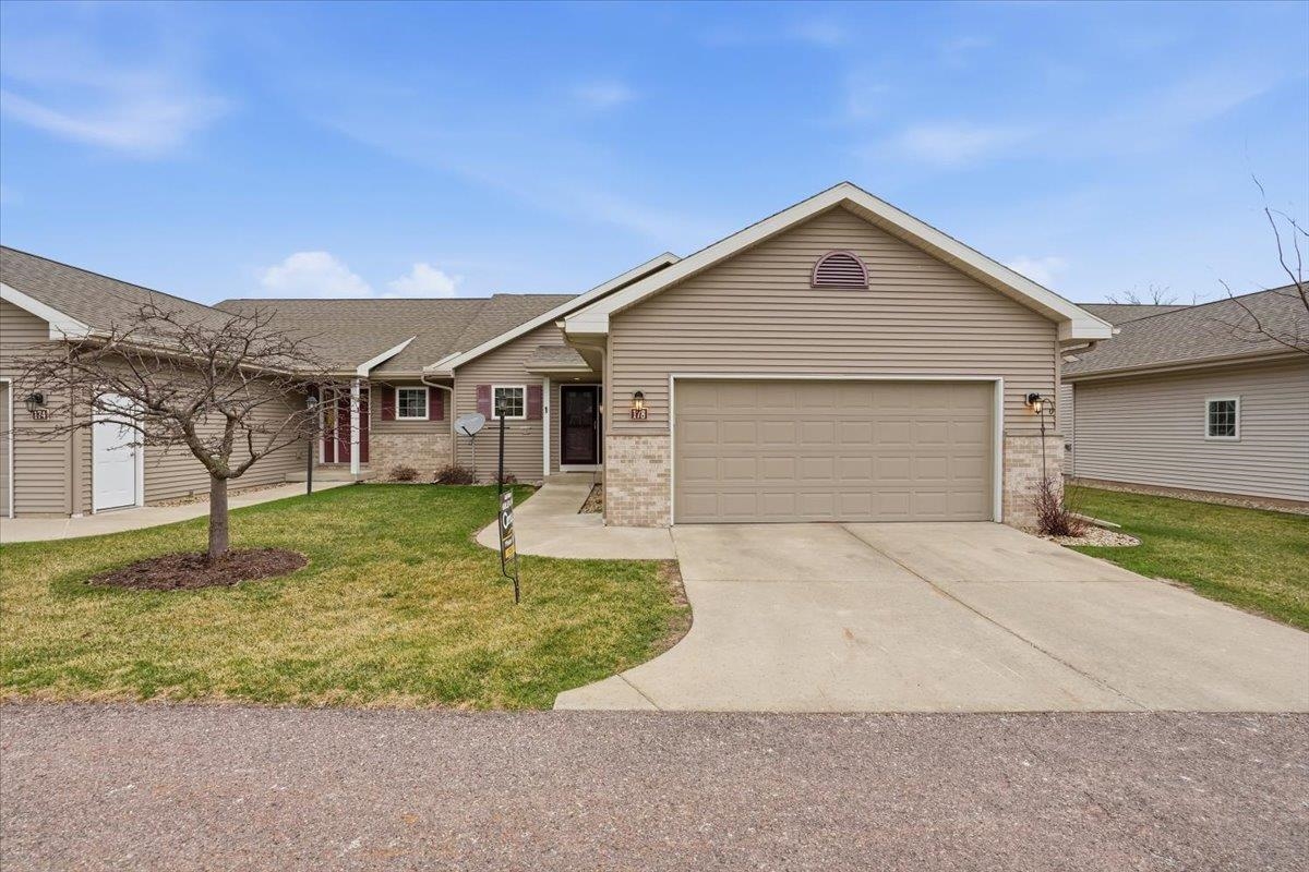 178 Elliott Lane Oregon, WI 53575 - Photo 34 of 44