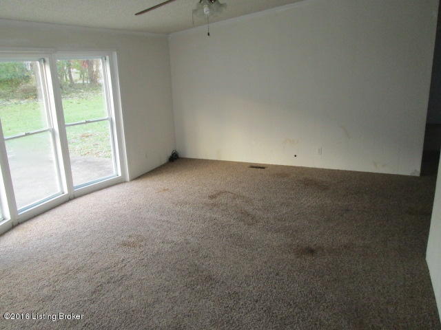 381 West Prong Locust Road Milton, KY 40045 - Photo 2 of 16 Living Room
