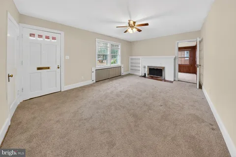 $950,000 | 1639 North Woodstock Street, Arlington, VA 22207