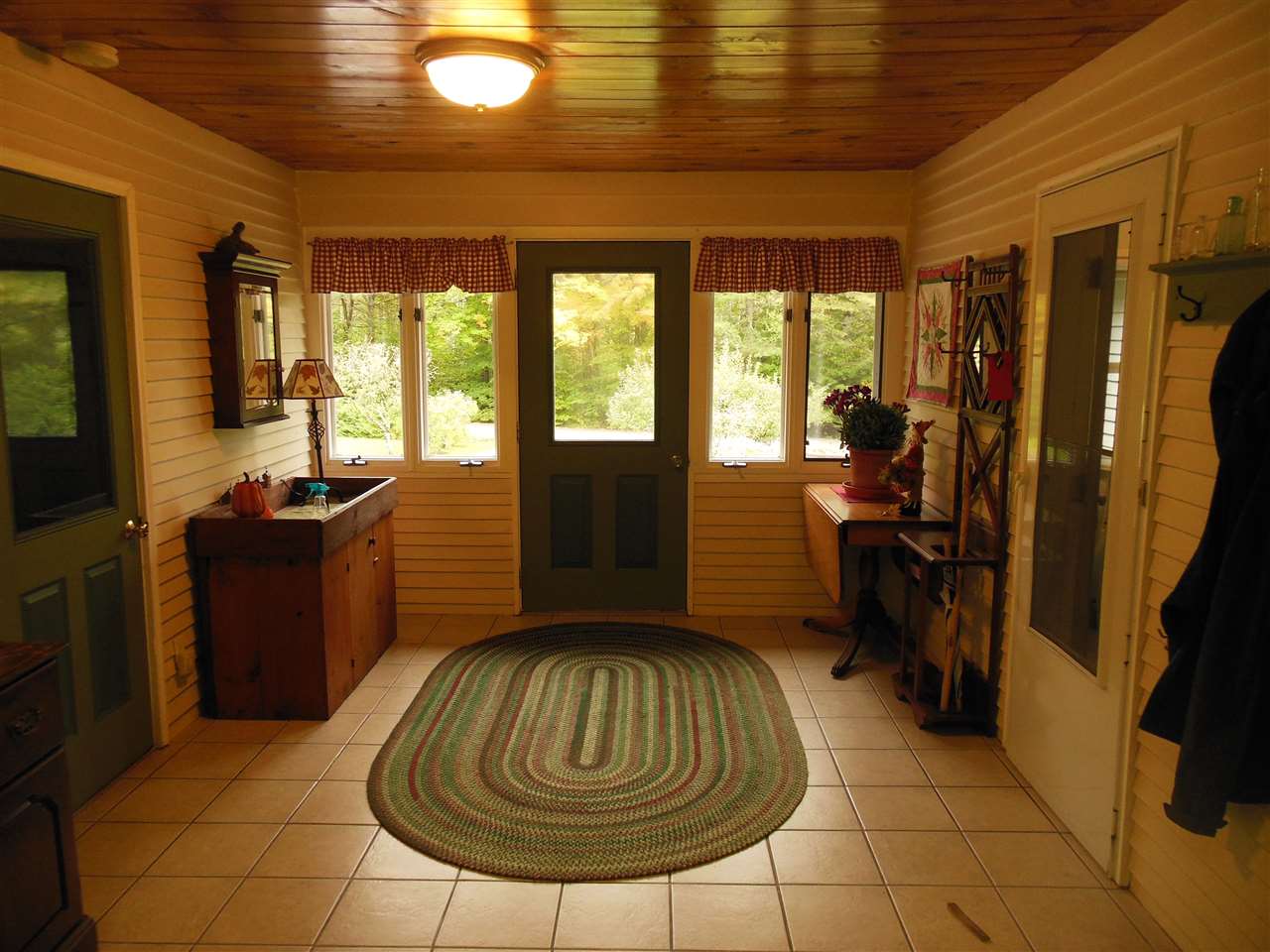 677 Cambridge Road Westford, VT 05494 - Photo 21 of 39 Gallery Image 21