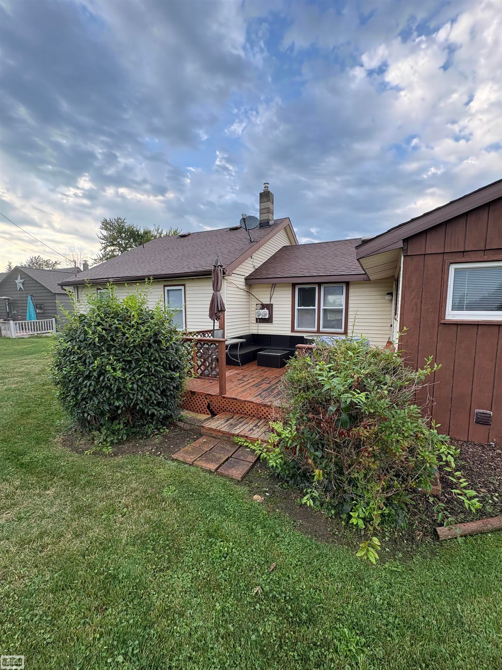 12865 Hough Road Memphis, MI 48041 - Photo 4 of 29 Gallery Image 4