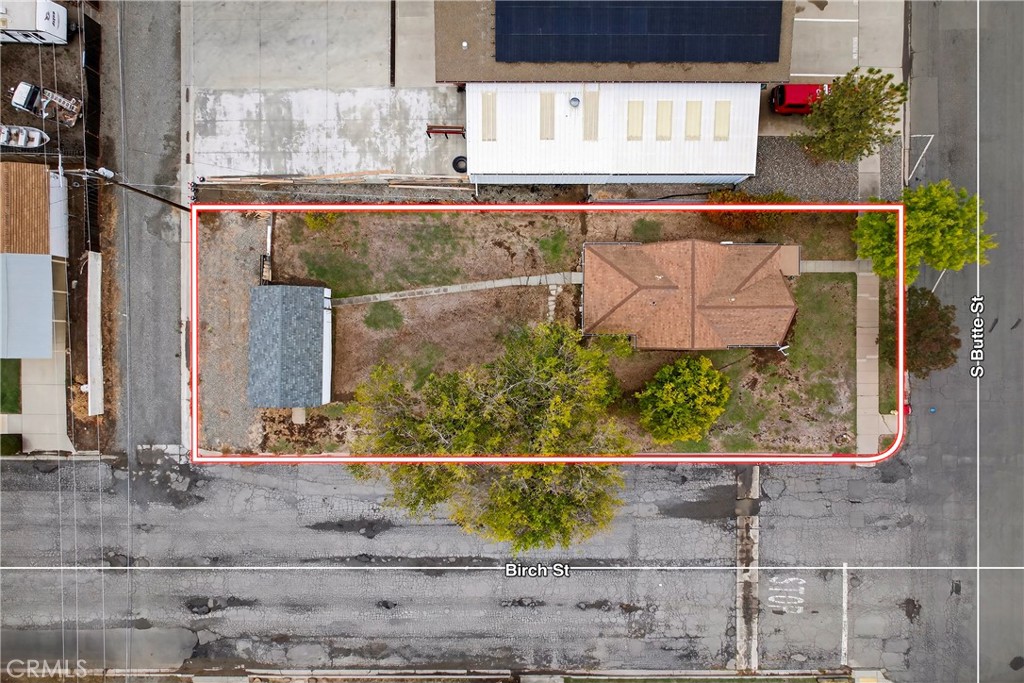 459 South Butte Street Willows, CA 95988 - Photo 35 of 44 a view of a bench in front of a house