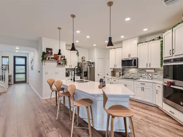 $2,750 | 6521 Carriage Pines Drive, Del Valle, TX 78617