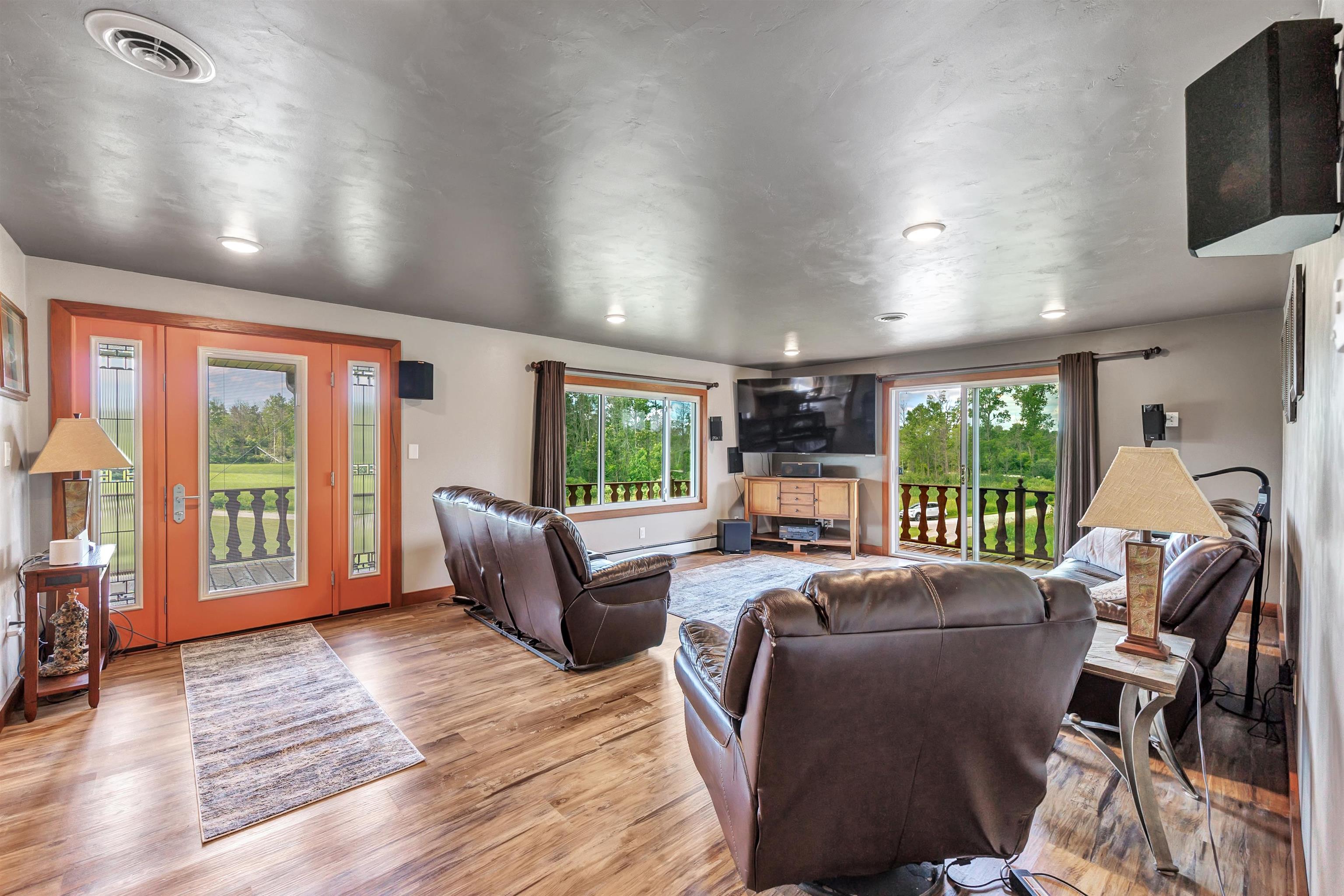 17111 Kvitek Road Maribel, WI 54227 - Photo 5 of 82