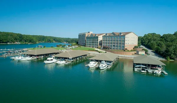 $469,500 | 1245 Graves Harbor Trail, Unit 217, Huddleston, VA 24104