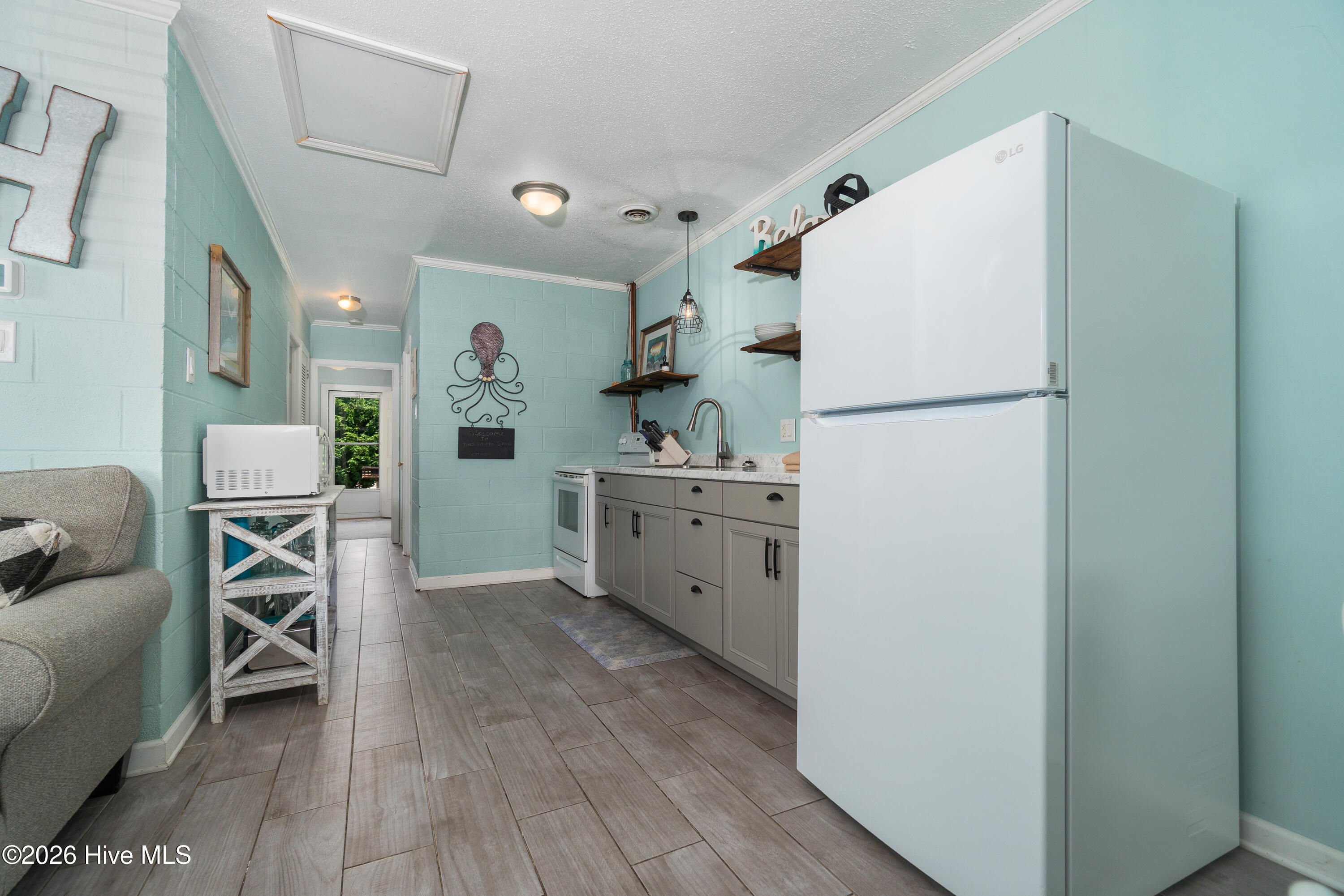 207 East Terminal Boulevard Atlantic Beach, NC 28512 - Photo 14 of 69 Kitchen View