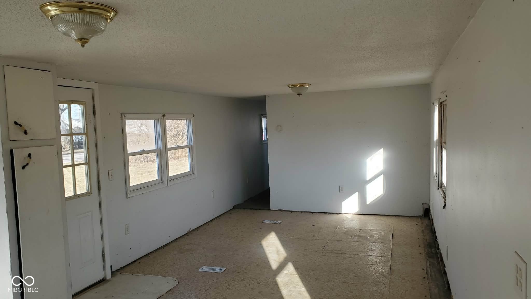 333 East Ohio Street Dunkirk, IN 47336 - Photo 6 of 13