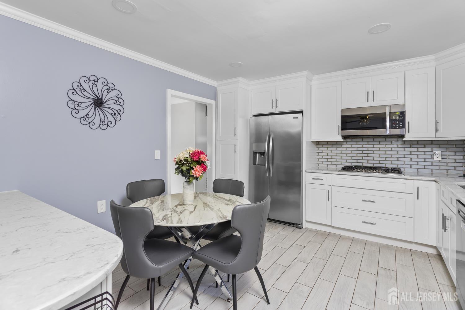 7 Vauxhall Road East Brunswick, NJ 08816 - Photo 12 of 38