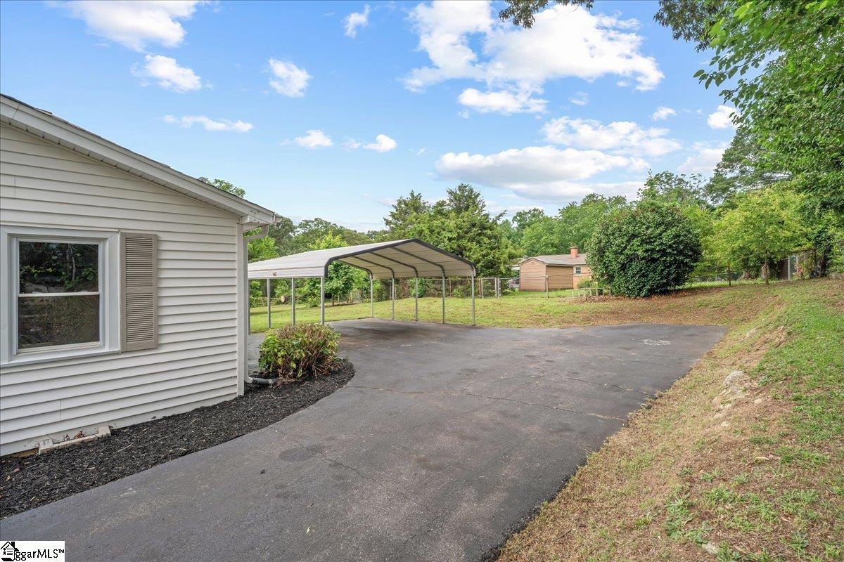 108 State Rd S-42-2623 Greer, SC 29651 - Photo 27 of 34