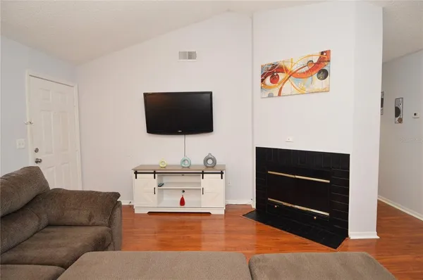 $2,250 | 10263 Gandy Boulevard North, Unit 108, St. Petersburg, FL 33702