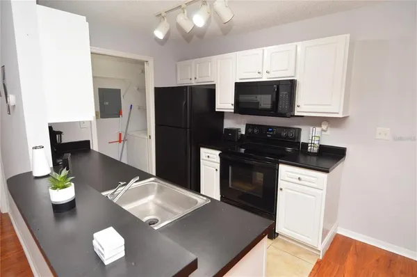 $2,250 | 10263 Gandy Boulevard North, Unit 108, St. Petersburg, FL 33702