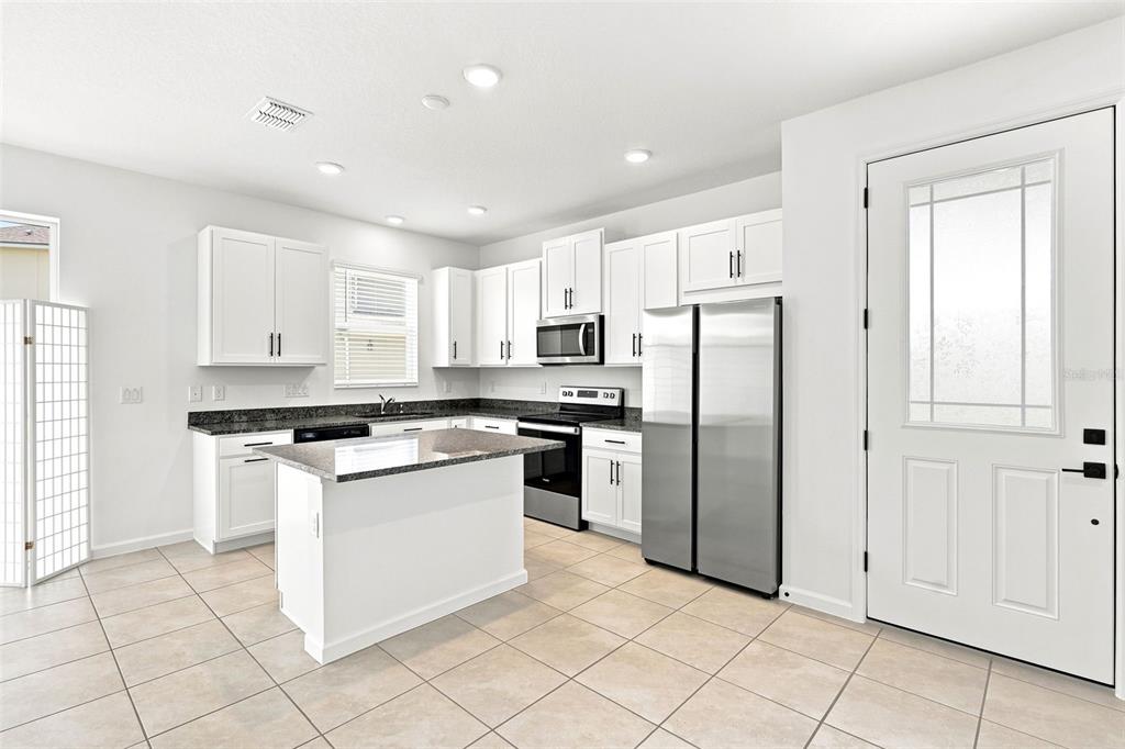 865 Spring Palms Loop Orlando, FL 32828 - Photo 15 of 36